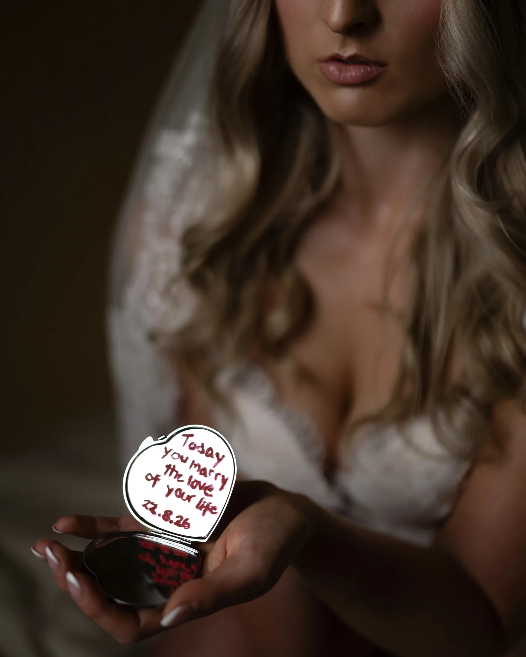 Henkilökohtainen boudoir-kuva huomenlahjaa varten